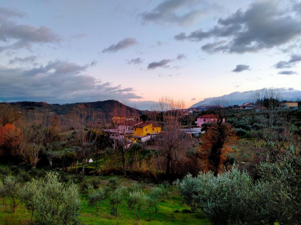 Azienda Agricola "Valle Dell'Alento" Hostal Chieti Exterior foto